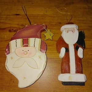 Set if large country santa ornaments